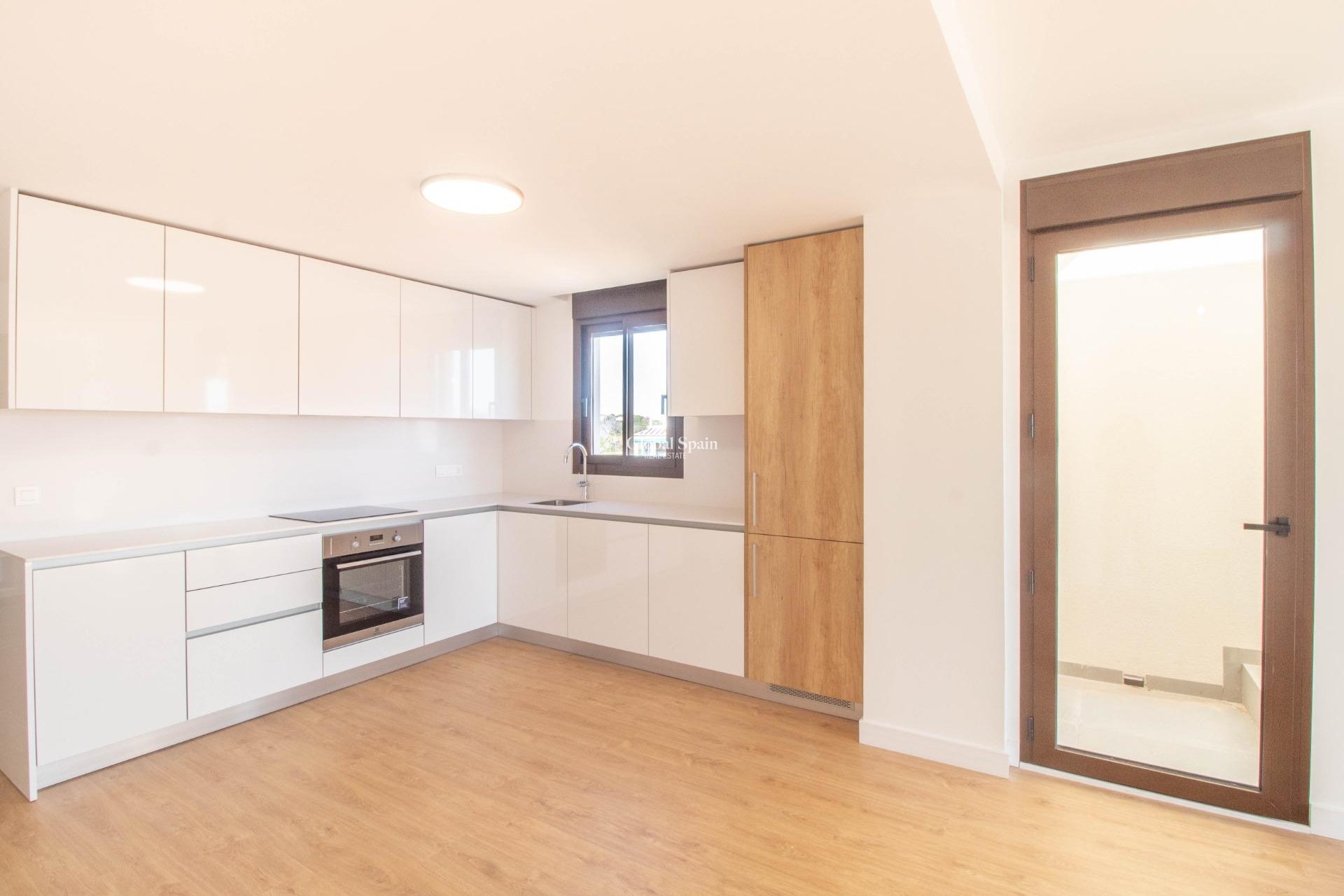 Wiederverkauf - PENTHOUSE -
ORIHUELA COSTA - VILLAMARTÍN