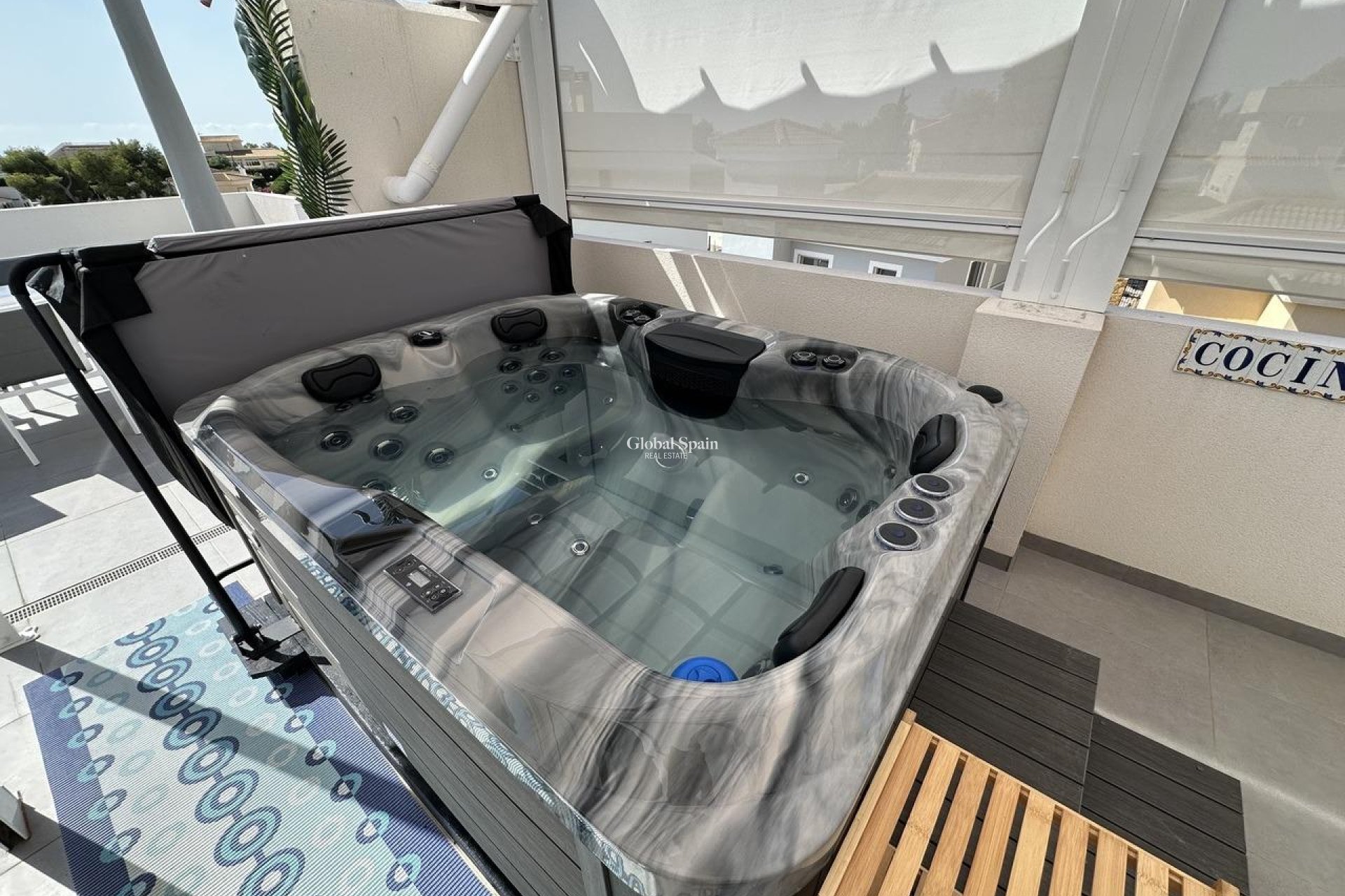 Wiederverkauf - PENTHOUSE -
ORIHUELA COSTA - VILLAMARTÍN