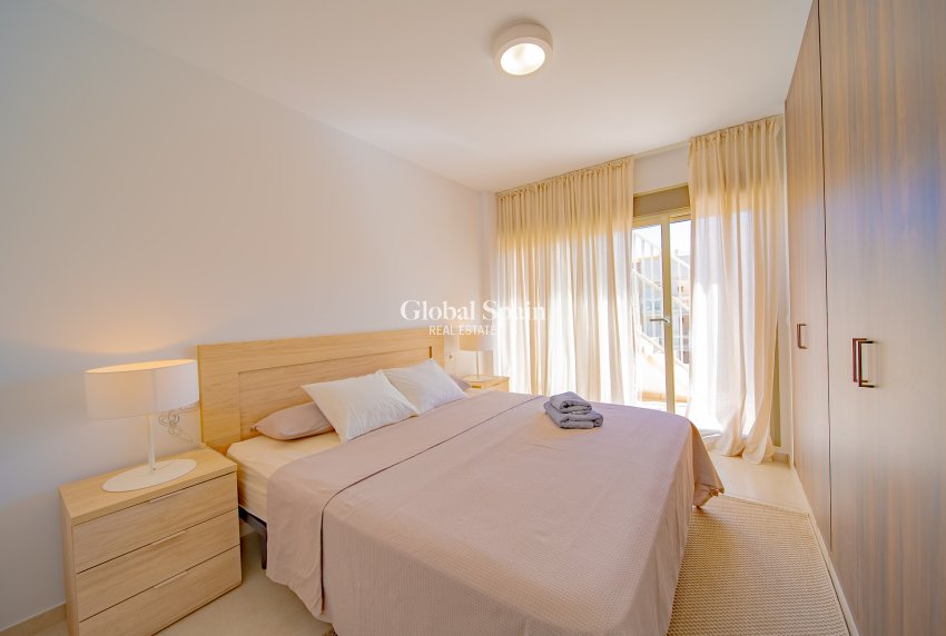 Wiederverkauf - PENTHOUSE -
ORIHUELA COSTA - VILLAMARTÍN