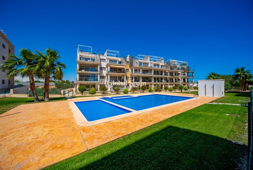 Wiederverkauf - PENTHOUSE -
ORIHUELA COSTA - VILLAMARTÍN