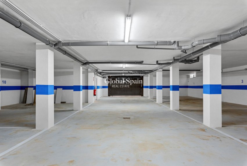 Wiederverkauf - PENTHOUSE -
ORIHUELA COSTA - VILLAMARTÍN