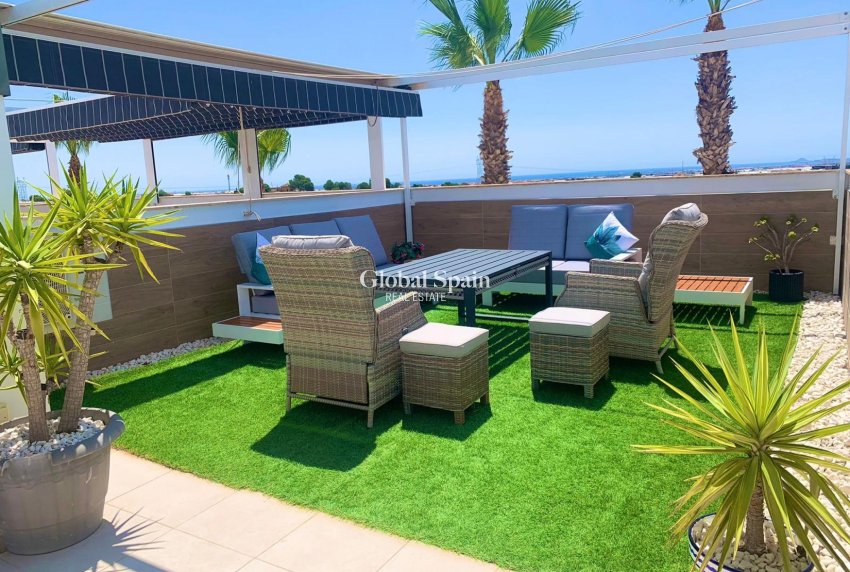 Wiederverkauf - PENTHOUSE -
PILAR DE LA HORADADA - Costa Blanca