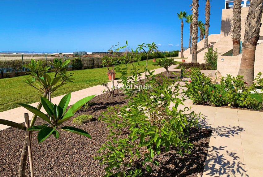 Wiederverkauf - PENTHOUSE -
PILAR DE LA HORADADA - Costa Blanca