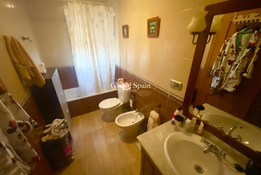 Wiederverkauf - PENTHOUSE -
PILAR DE LA HORADADA - Costa Blanca