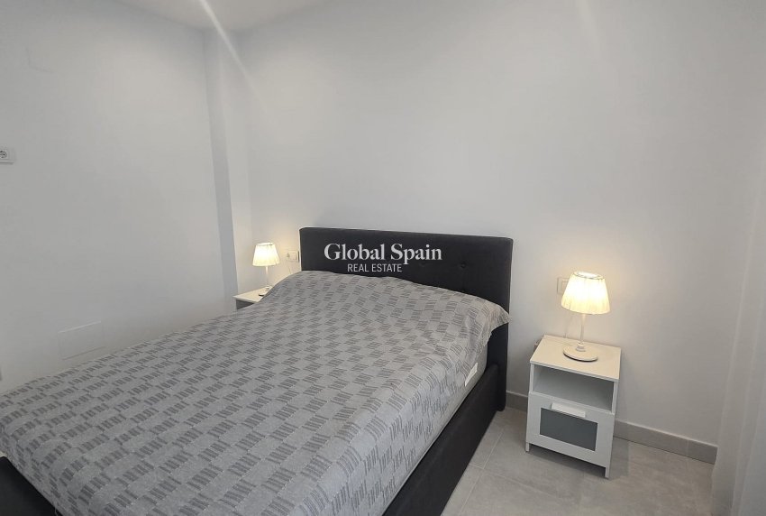 Wiederverkauf - PENTHOUSE -
PILAR DE LA HORADADA - Costa Blanca