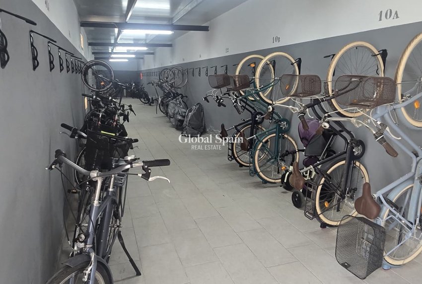 Wiederverkauf - PENTHOUSE -
PILAR DE LA HORADADA - Costa Blanca