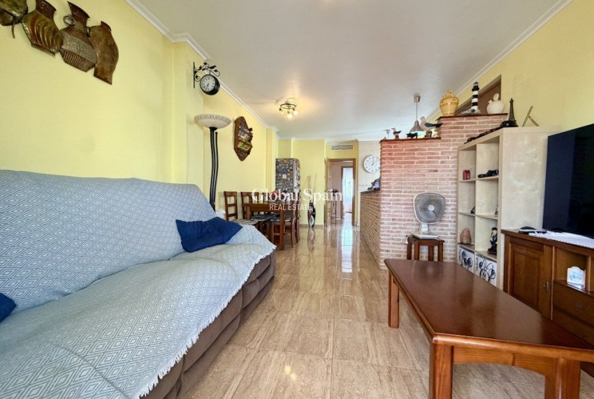 Wiederverkauf - PENTHOUSE -
PILAR DE LA HORADADA - Costa Blanca