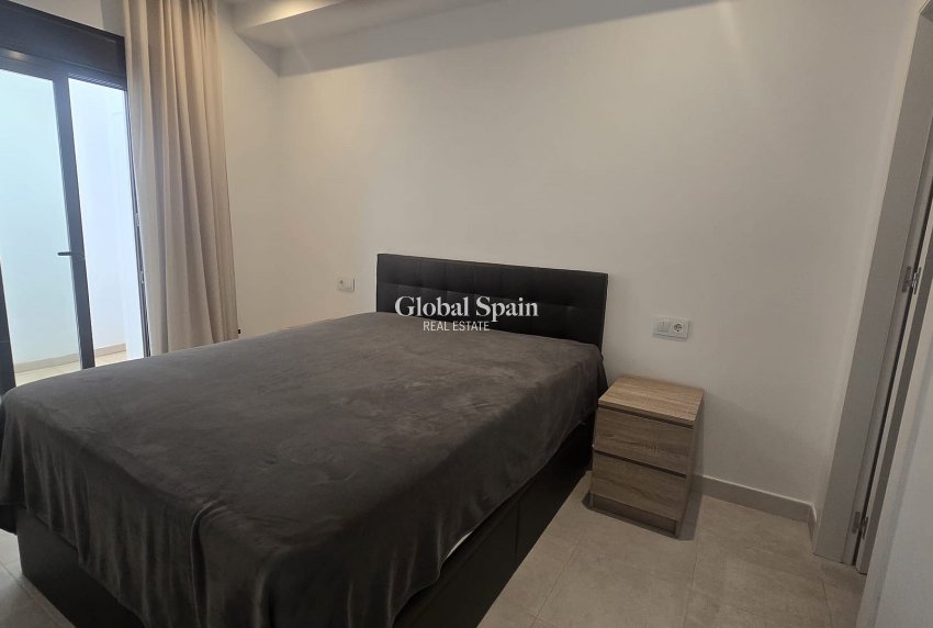 Wiederverkauf - PENTHOUSE -
PILAR DE LA HORADADA - Costa Blanca