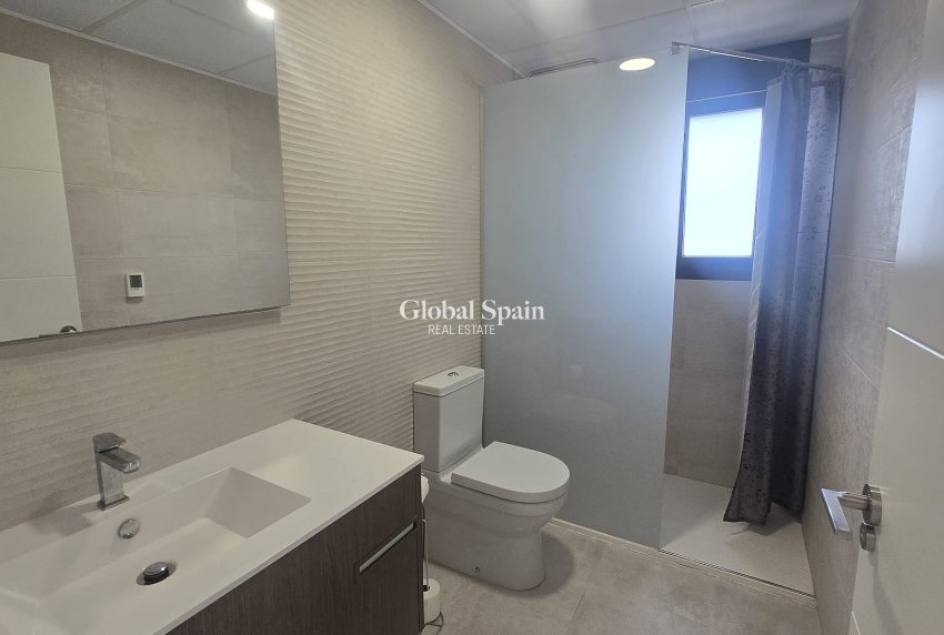 Wiederverkauf - PENTHOUSE -
PILAR DE LA HORADADA - Costa Blanca