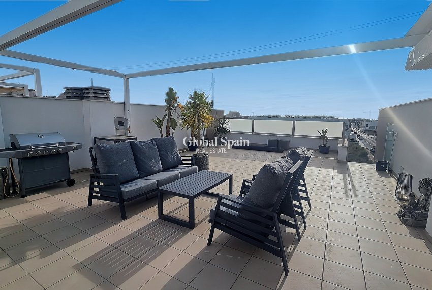 Wiederverkauf - PENTHOUSE -
PILAR DE LA HORADADA - Costa Blanca