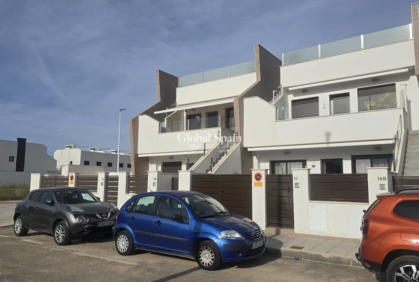 Wiederverkauf - PENTHOUSE -
PILAR DE LA HORADADA - Costa Blanca