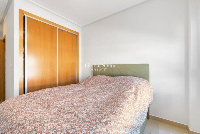 Wiederverkauf - PENTHOUSE -
PILAR DE LA HORADADA - Costa Blanca