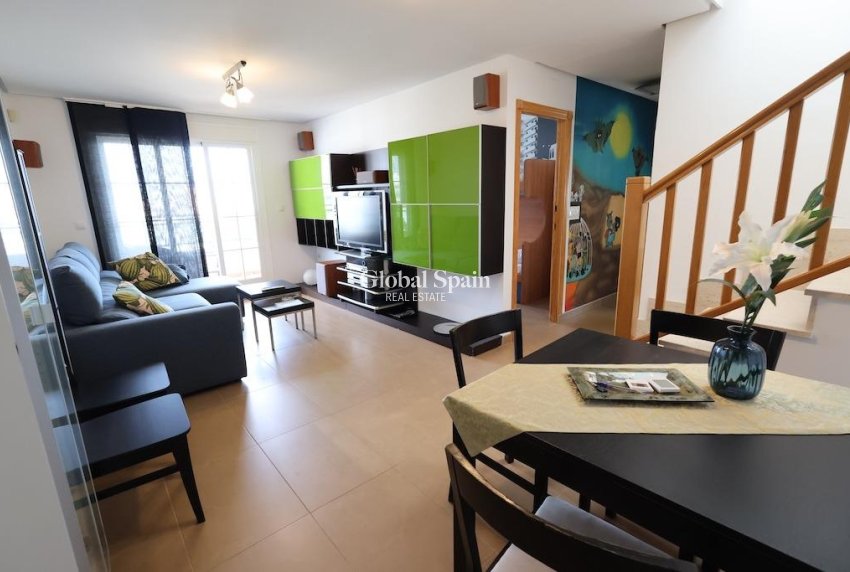 Wiederverkauf - PENTHOUSE -
PILAR DE LA HORADADA - Costa Blanca