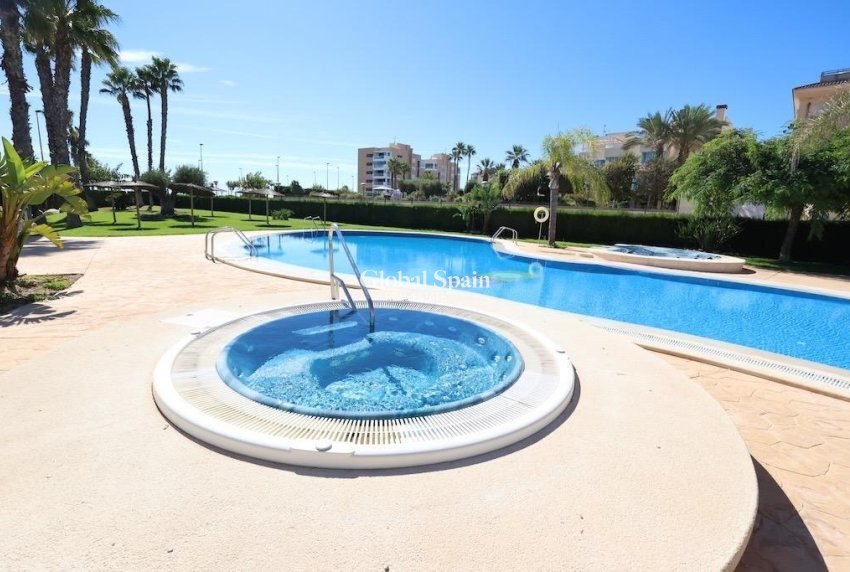 Wiederverkauf - PENTHOUSE -
PILAR DE LA HORADADA - Costa Blanca