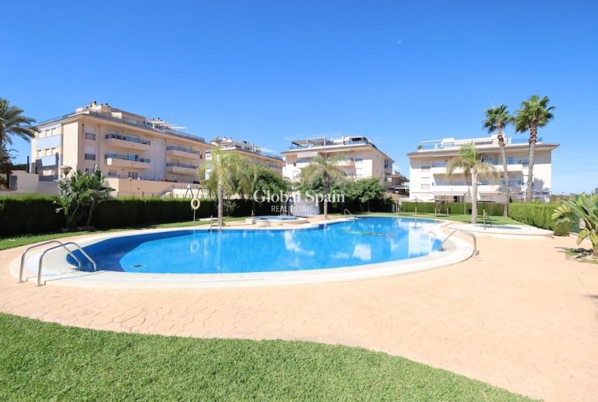 Wiederverkauf - PENTHOUSE -
PILAR DE LA HORADADA - Costa Blanca