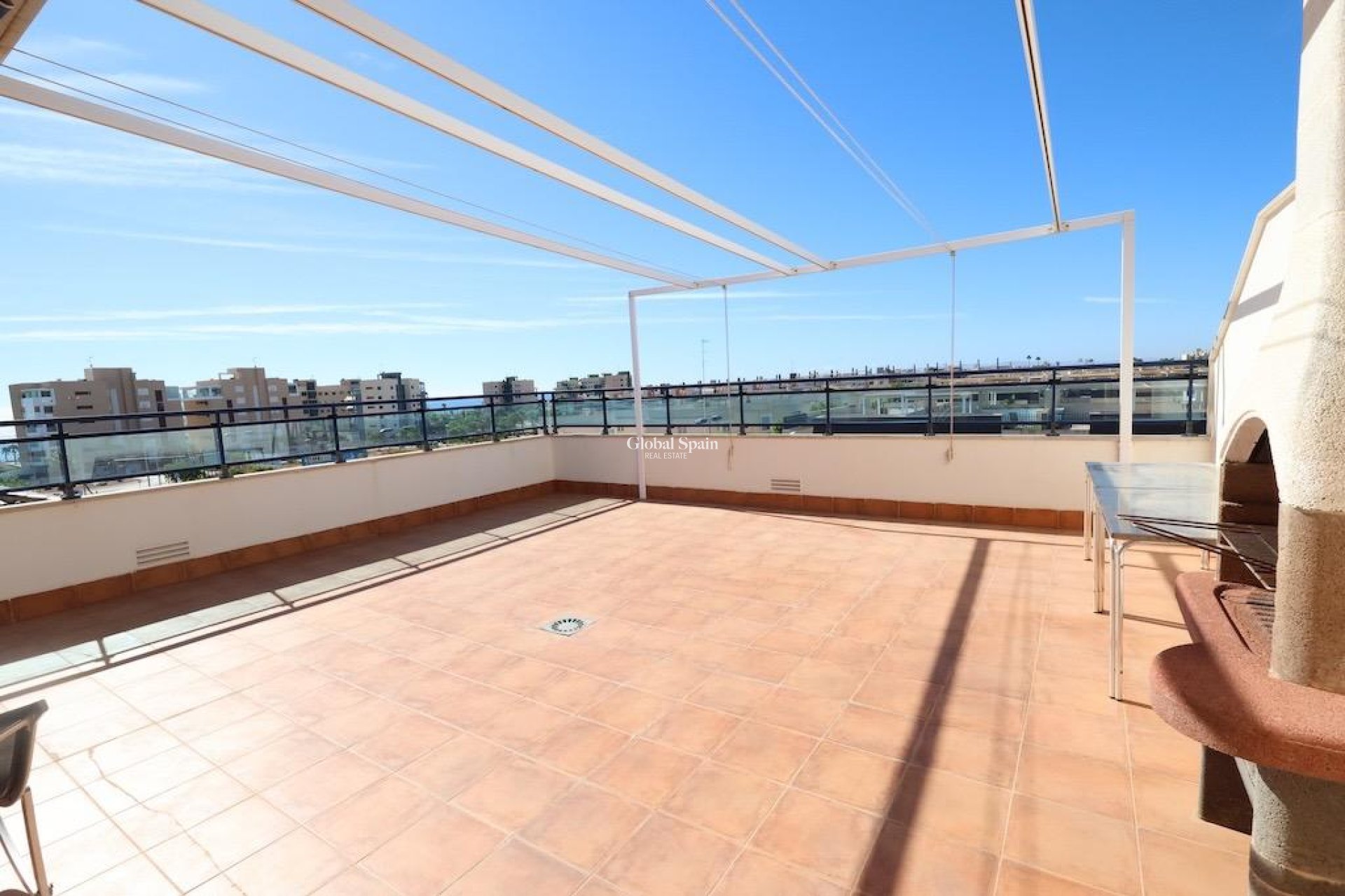 Wiederverkauf - PENTHOUSE -
PILAR DE LA HORADADA - Costa Blanca