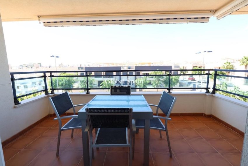 Wiederverkauf - PENTHOUSE -
PILAR DE LA HORADADA - Costa Blanca