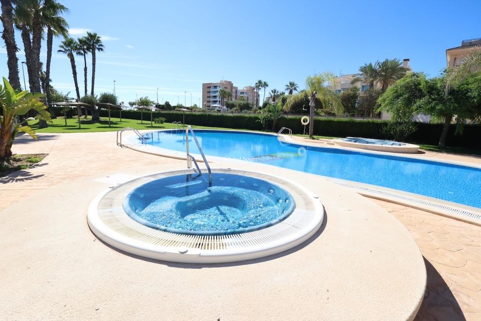 Wiederverkauf - PENTHOUSE -
PILAR DE LA HORADADA - Costa Blanca