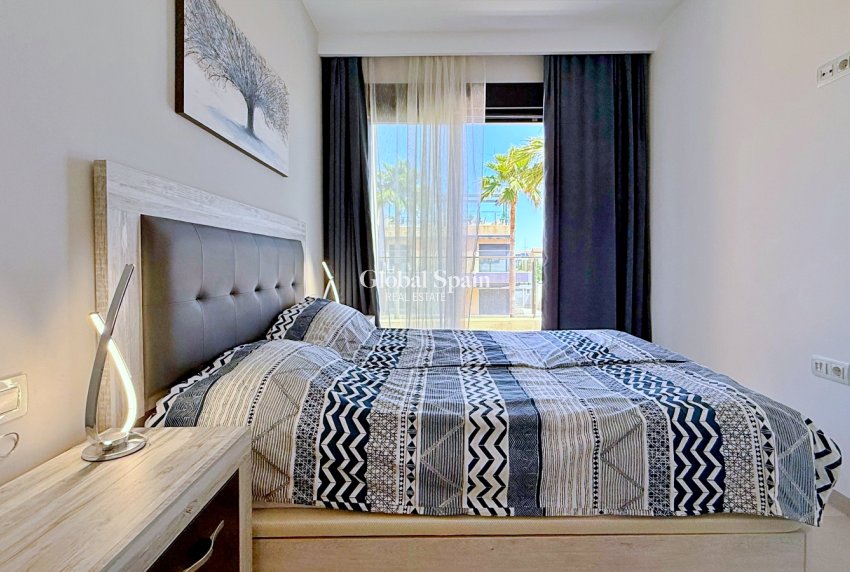 Wiederverkauf - PENTHOUSE -
PILAR DE LA HORADADA - Costa Blanca