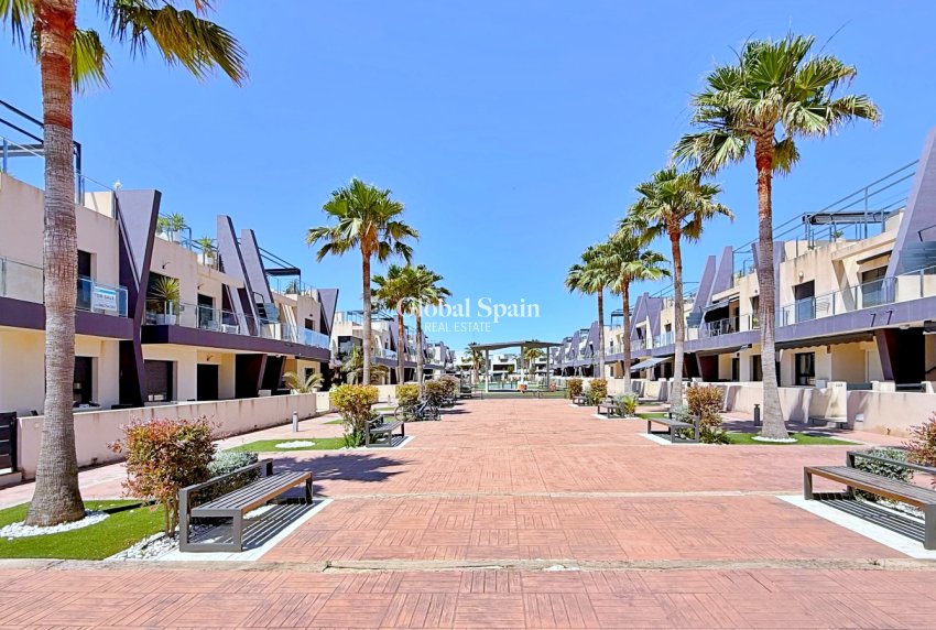 Wiederverkauf - PENTHOUSE -
PILAR DE LA HORADADA - Costa Blanca