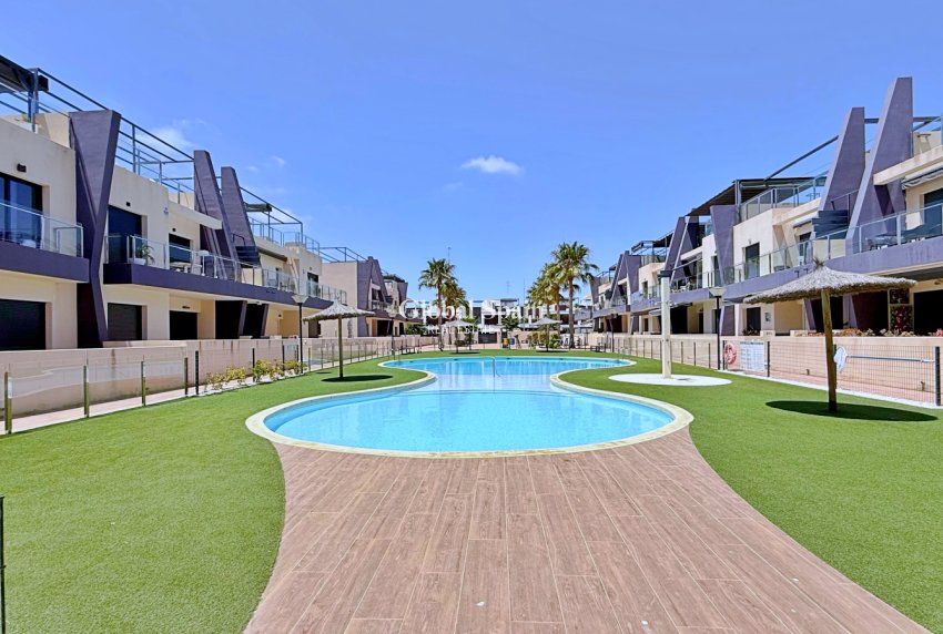 Wiederverkauf - PENTHOUSE -
PILAR DE LA HORADADA - Costa Blanca