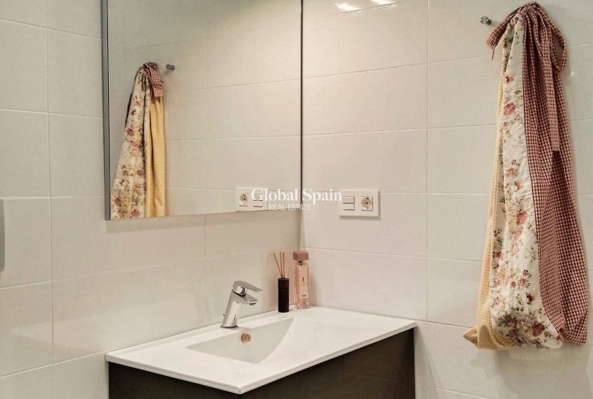 Wiederverkauf - PENTHOUSE -
PILAR DE LA HORADADA - PUEBLO LATINO