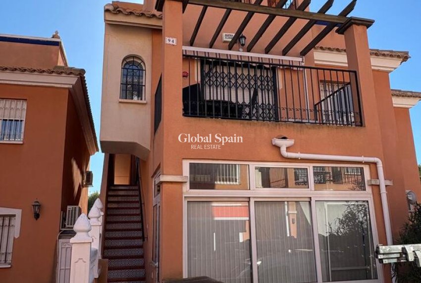 Wiederverkauf - PENTHOUSE -
PLAYA FLAMENCA - Costa Blanca