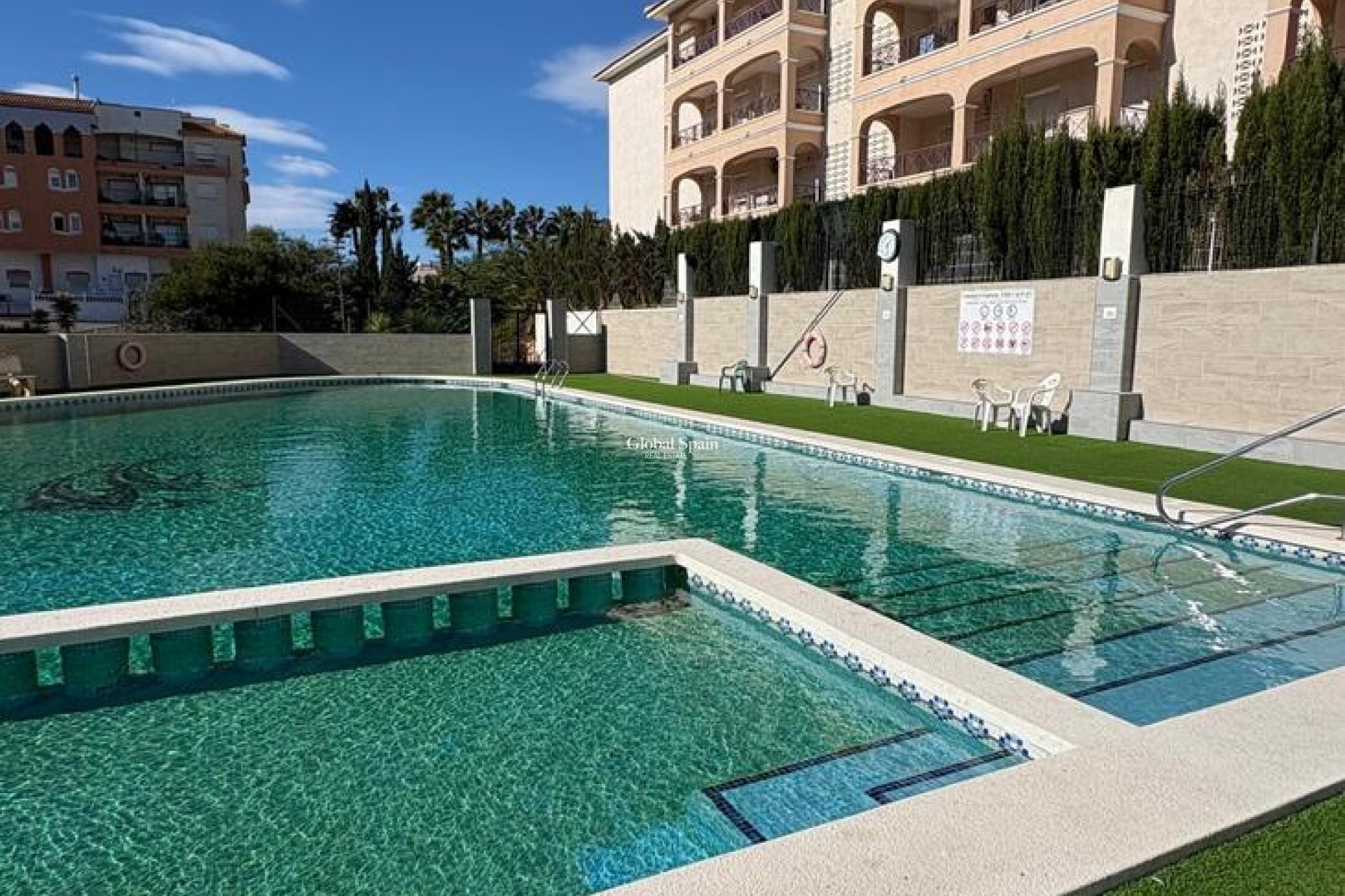 Wiederverkauf - PENTHOUSE -
PLAYA FLAMENCA - Costa Blanca