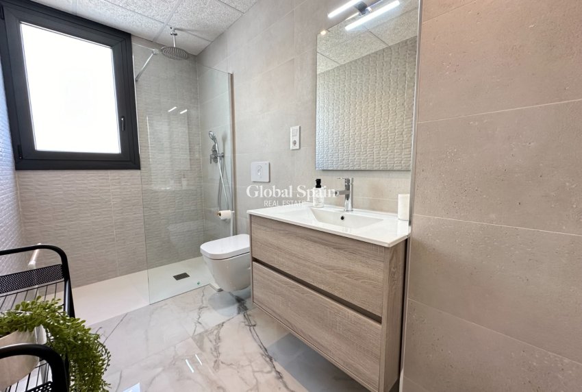 Wiederverkauf - PENTHOUSE -
PLAYA FLAMENCA