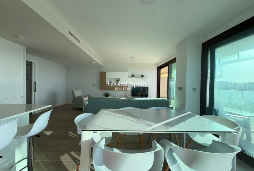 Wiederverkauf - PENTHOUSE -
PLAYA HONDA - Costa Calida