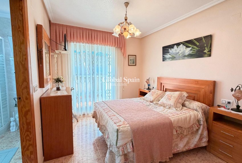 Wiederverkauf - PENTHOUSE -
TORREVIEJA - Acequion