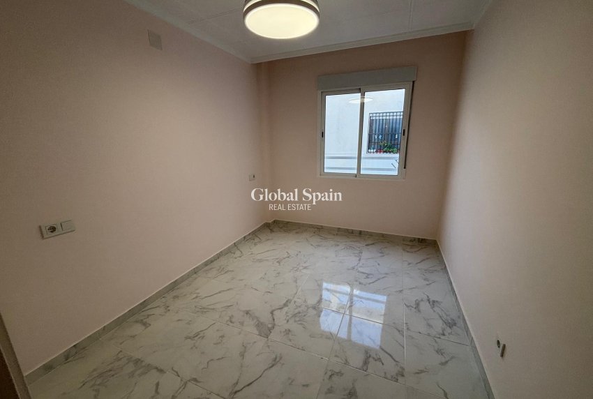 Wiederverkauf - PENTHOUSE -
TORREVIEJA - Acequion