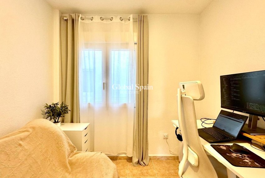 Wiederverkauf - PENTHOUSE -
TORREVIEJA - Center