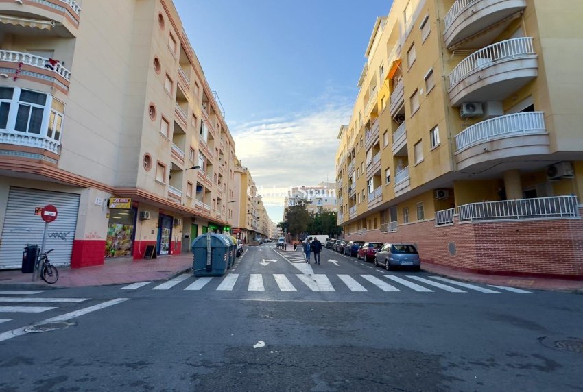 Wiederverkauf - PENTHOUSE -
TORREVIEJA - Center