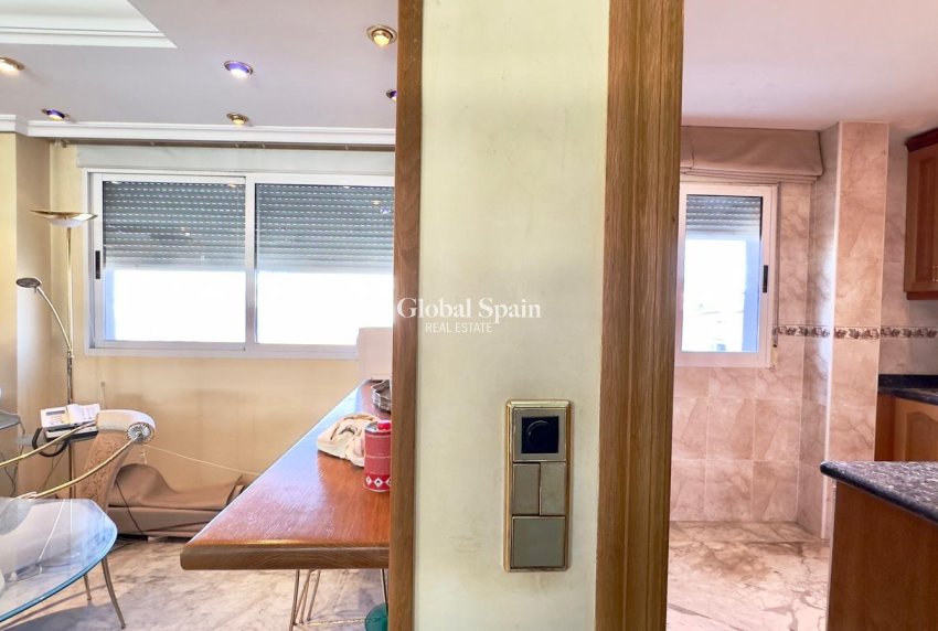 Wiederverkauf - PENTHOUSE -
TORREVIEJA - Center