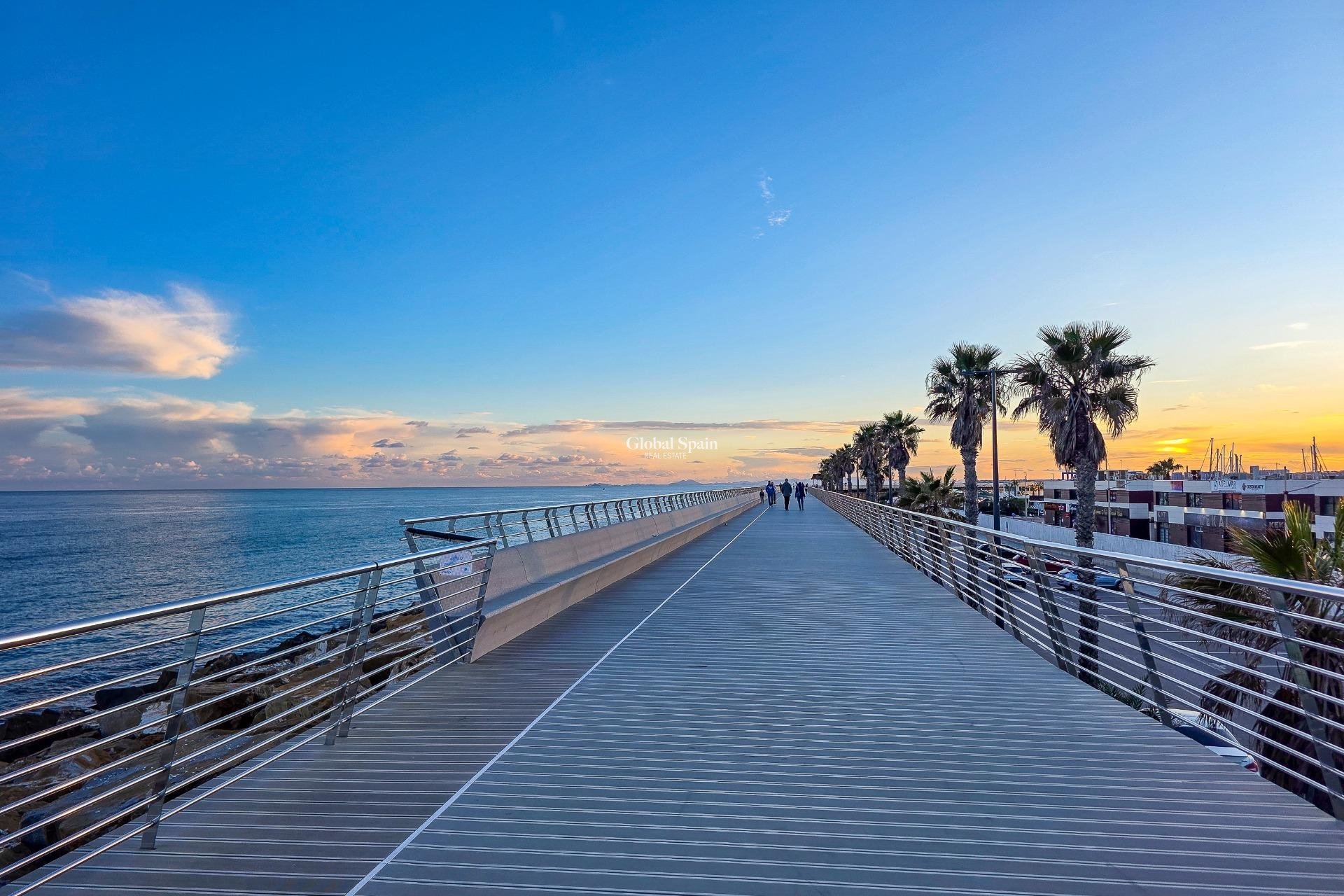 Wiederverkauf - PENTHOUSE -
TORREVIEJA - Center