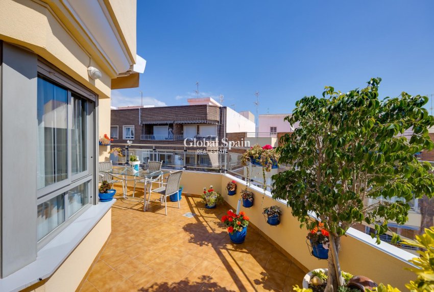 Wiederverkauf - PENTHOUSE -
TORREVIEJA - Center