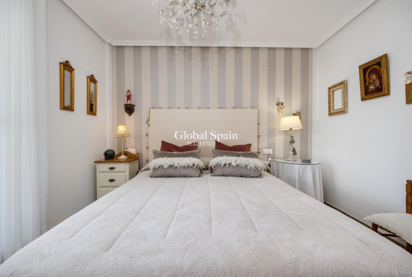 Wiederverkauf - PENTHOUSE -
TORREVIEJA - Center