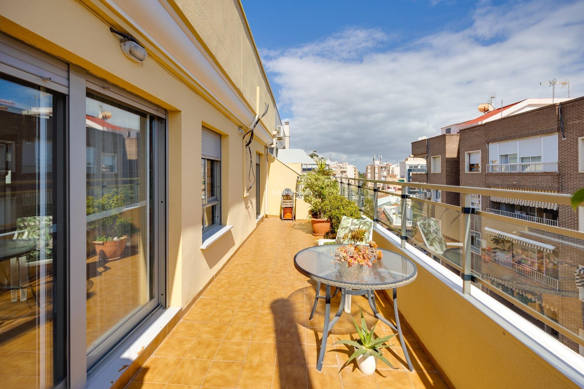 Wiederverkauf - PENTHOUSE -
TORREVIEJA - Center