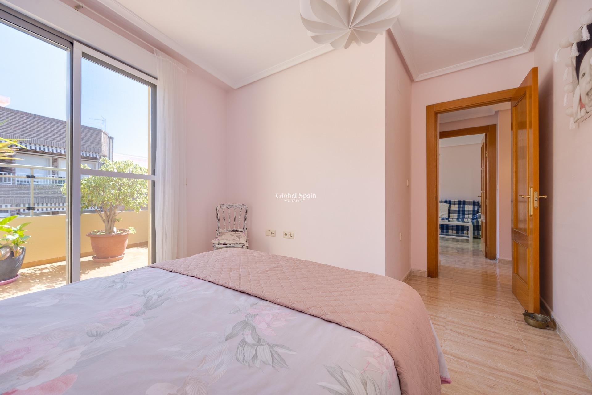 Wiederverkauf - PENTHOUSE -
TORREVIEJA - Center