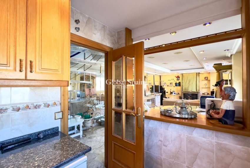 Wiederverkauf - PENTHOUSE -
TORREVIEJA - Center