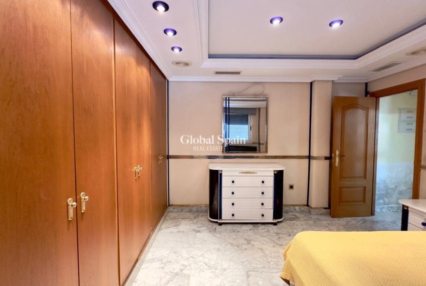 Wiederverkauf - PENTHOUSE -
TORREVIEJA - Center