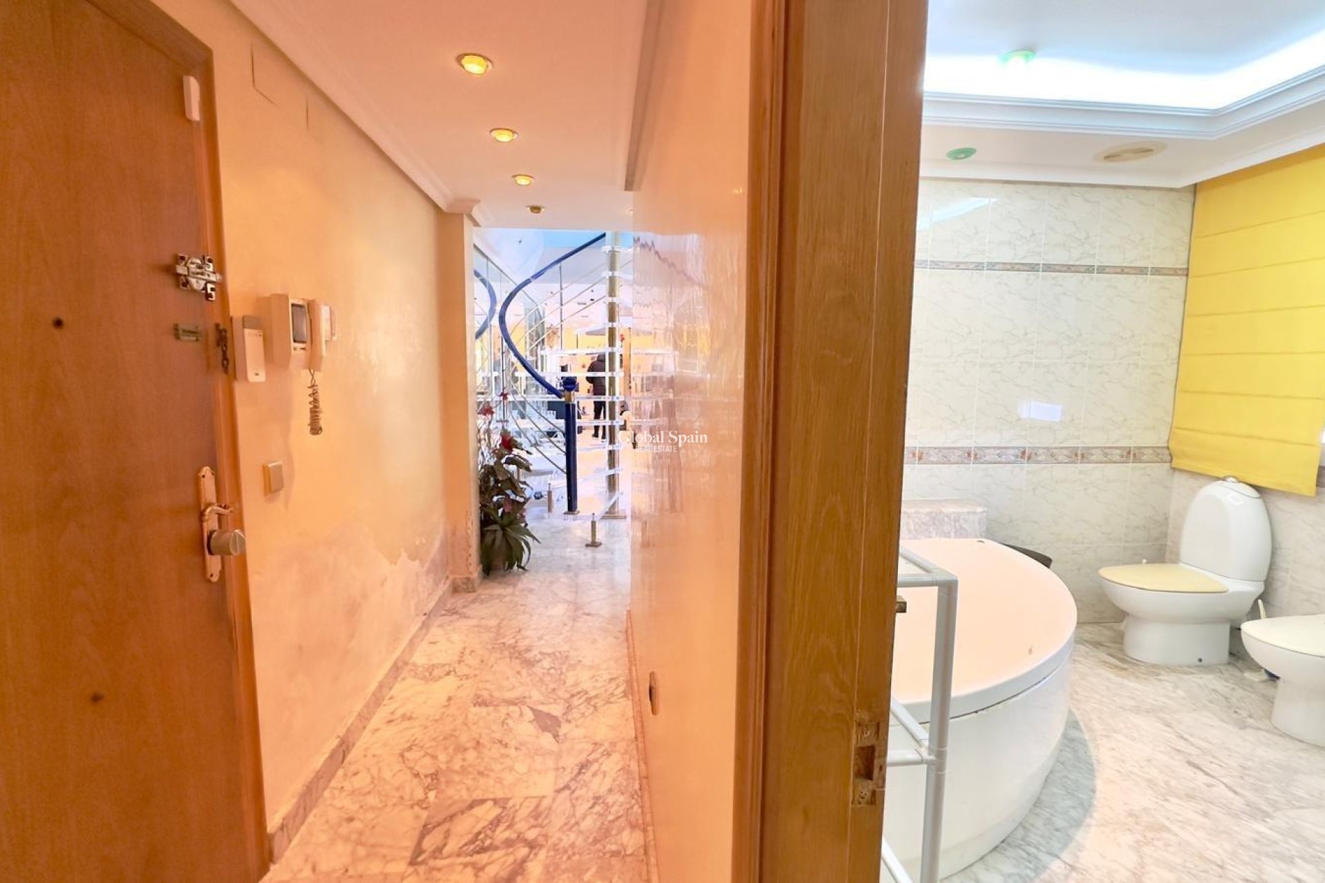 Wiederverkauf - PENTHOUSE -
TORREVIEJA - Center
