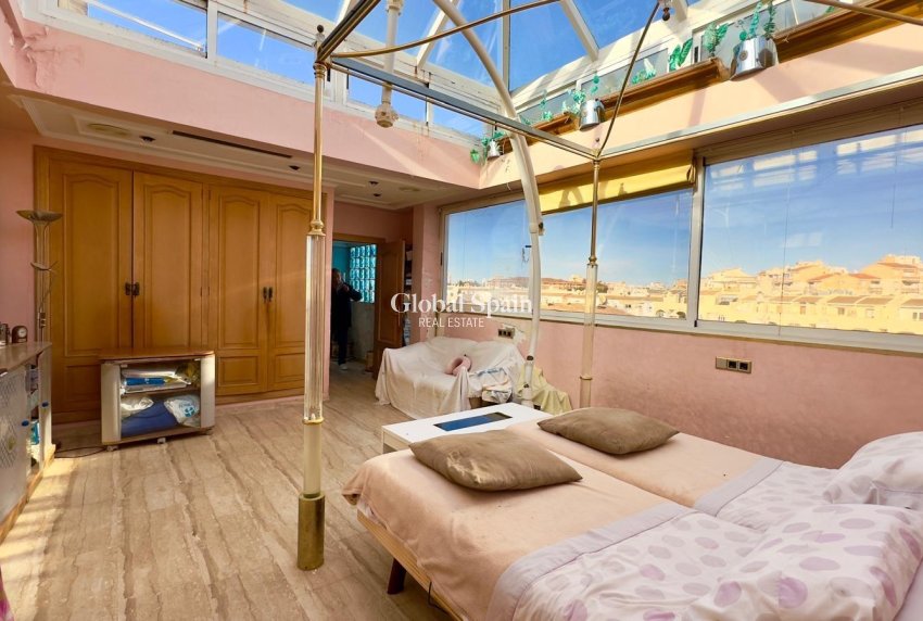 Wiederverkauf - PENTHOUSE -
TORREVIEJA - Center