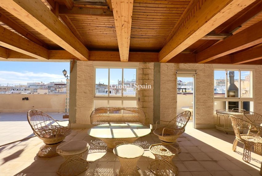 Wiederverkauf - PENTHOUSE -
TORREVIEJA - Center