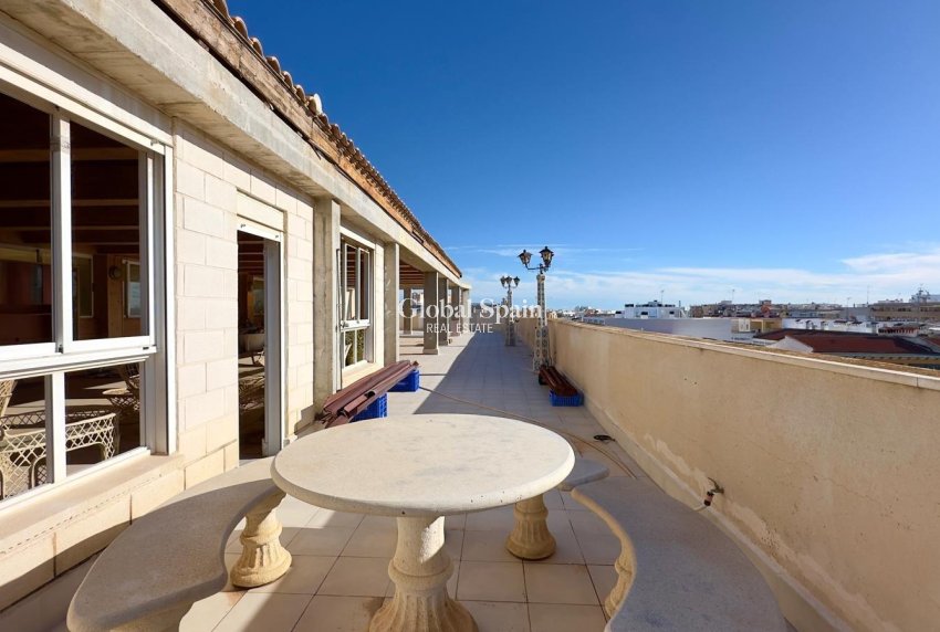 Wiederverkauf - PENTHOUSE -
TORREVIEJA - Center