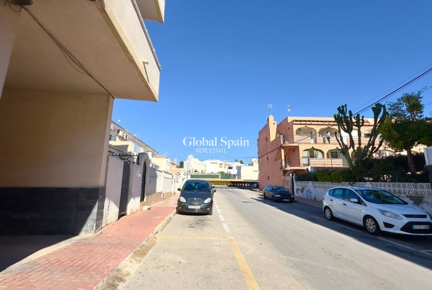 Wiederverkauf - PENTHOUSE -
TORREVIEJA - Center