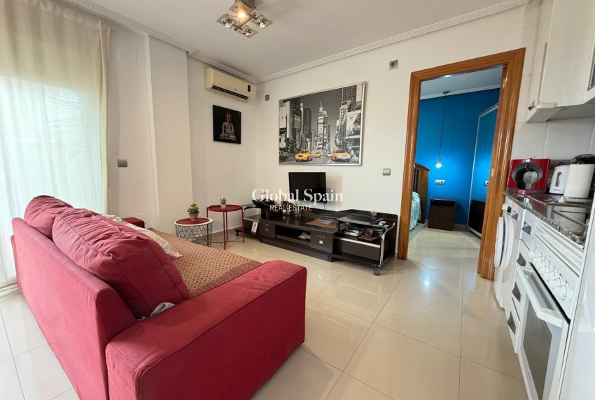 Wiederverkauf - PENTHOUSE -
TORREVIEJA - Center