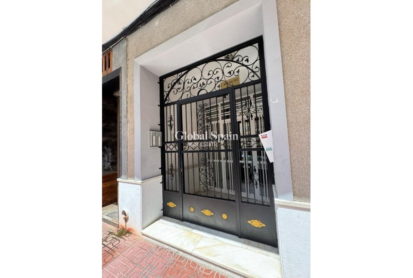 Wiederverkauf - PENTHOUSE -
TORREVIEJA - Costa Blanca