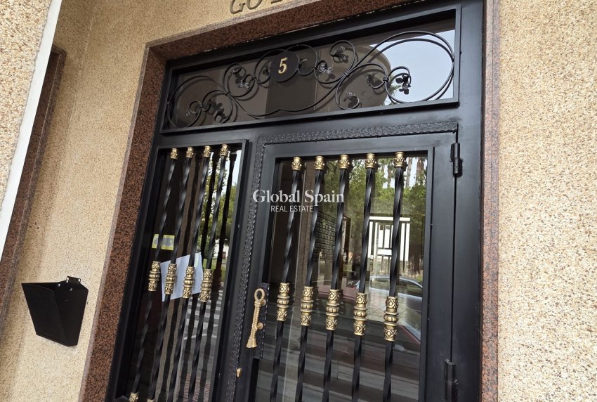 Wiederverkauf - PENTHOUSE -
TORREVIEJA - Costa Blanca